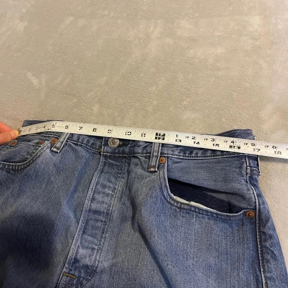 Levi's 501 Jeans Mens 36x30 Light‎ Wash Button Fly Denim Blue Streetwear (34x29)